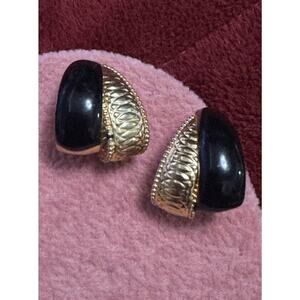 -EARRINGS VTG post black and gold ribbon